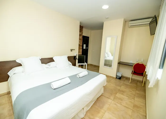 Monasterio - Adults Only מלון 2*