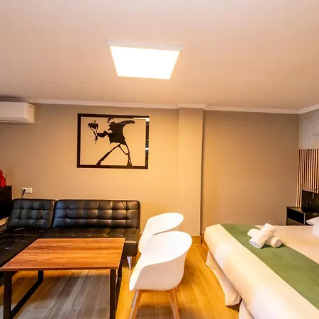 Otel Monasterio - Adults Only
